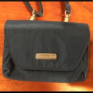 Baggalini crossbody bag